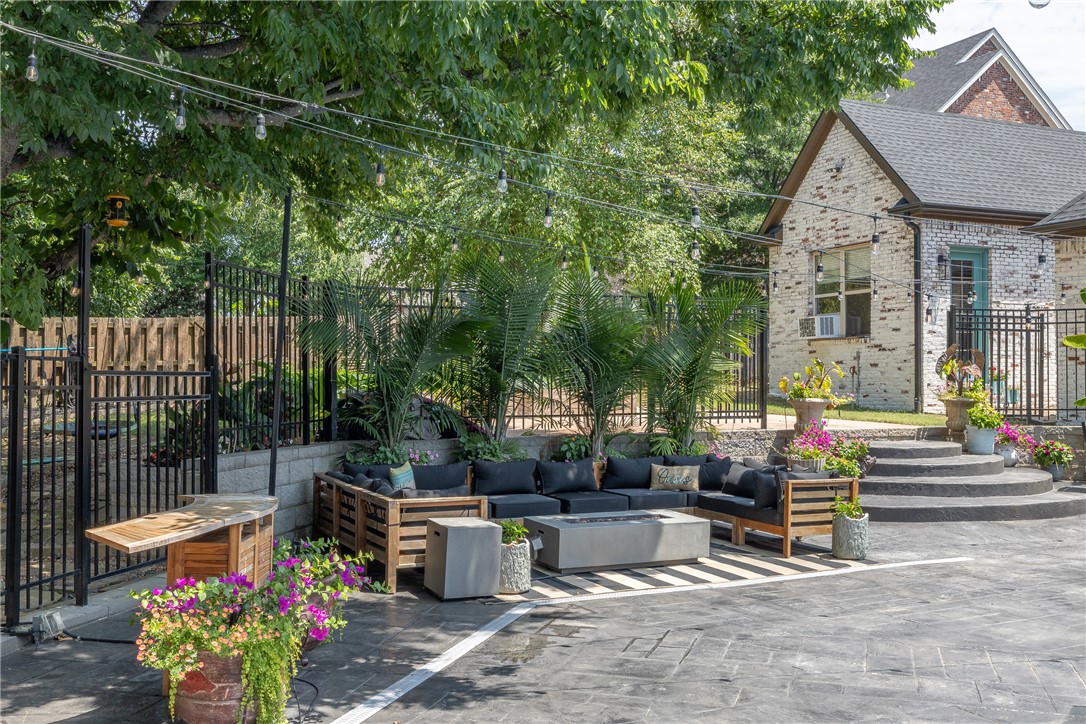 main property photo 12