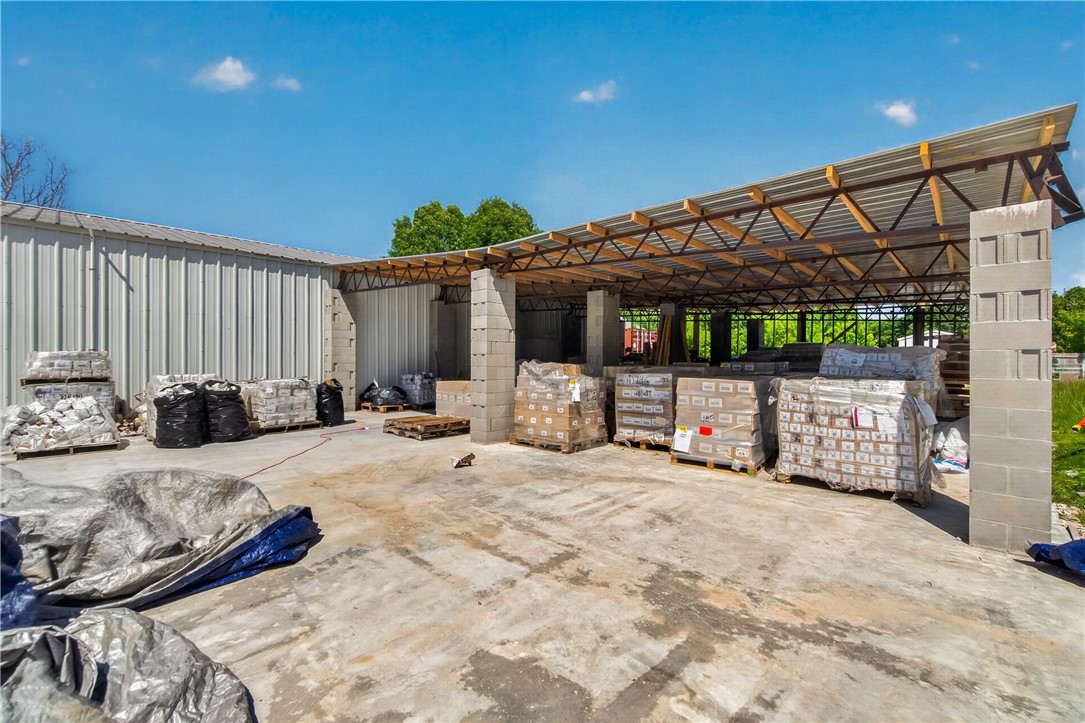 main property photo 12