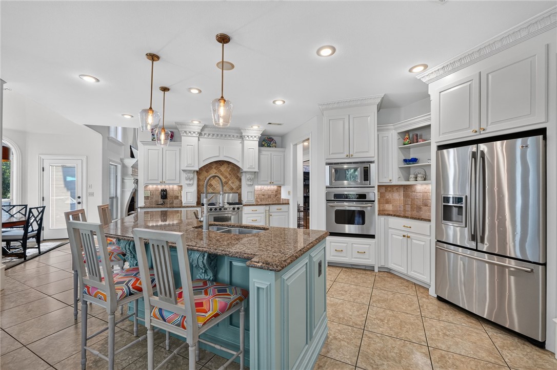 main property photo 9