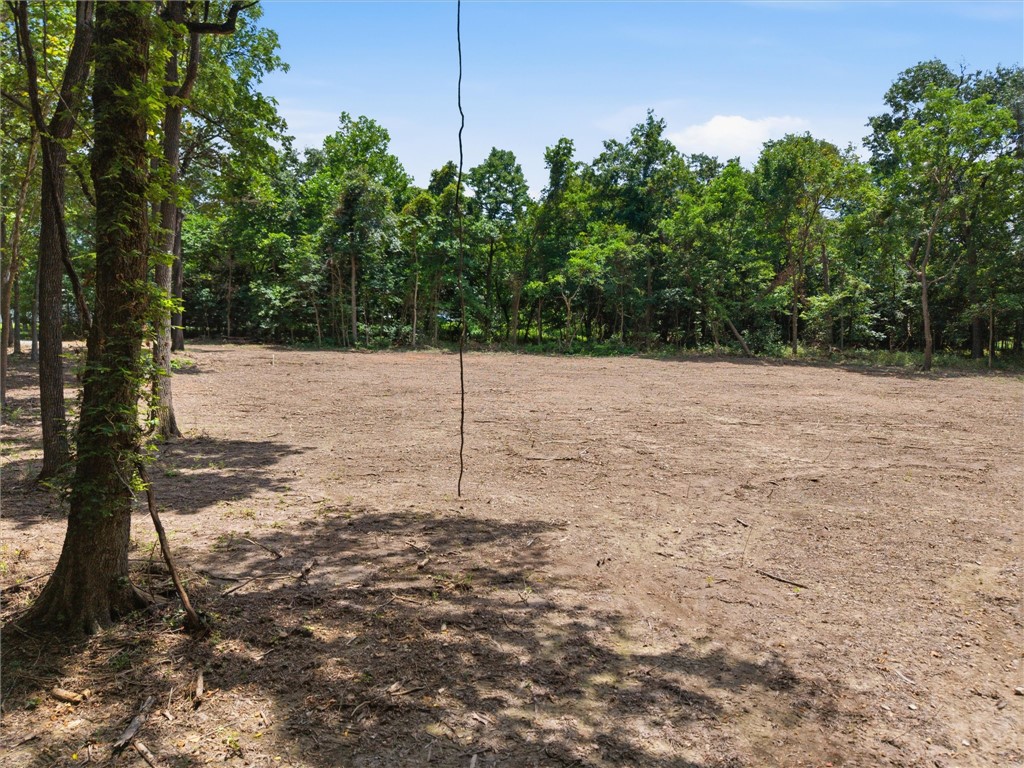 main property photo 13