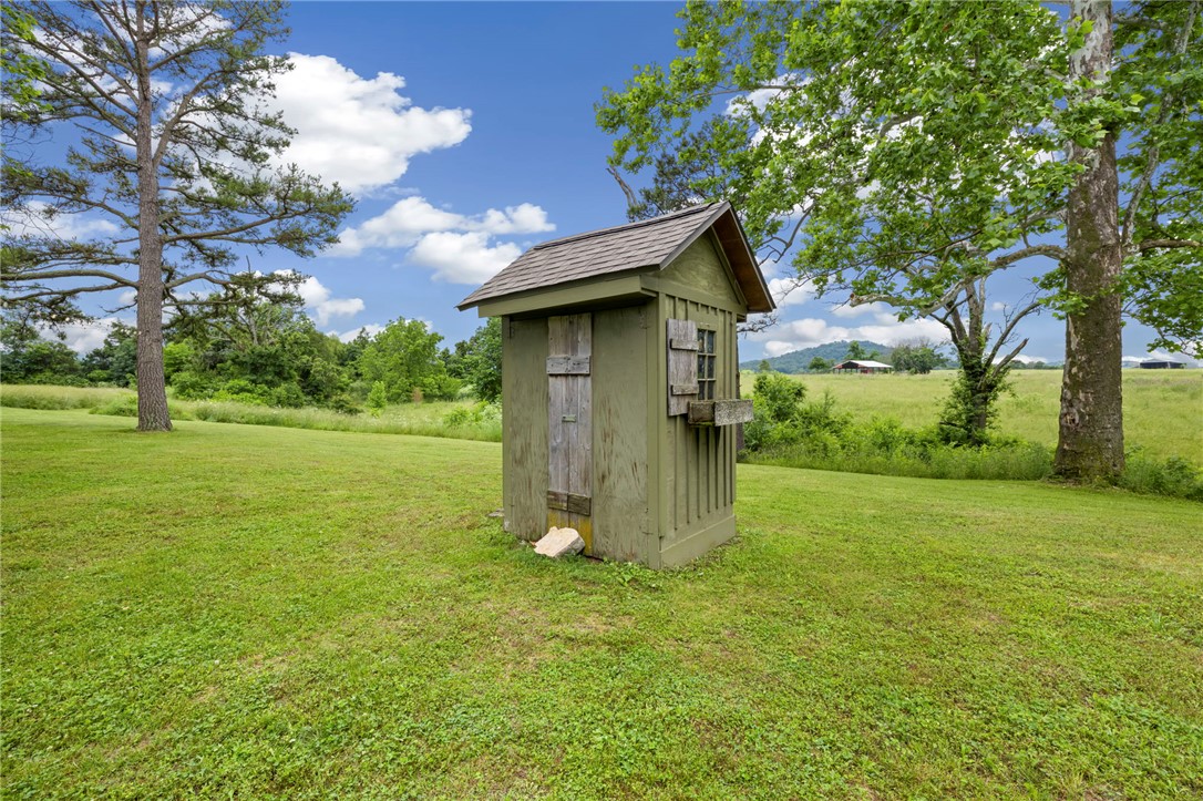 main property photo 27