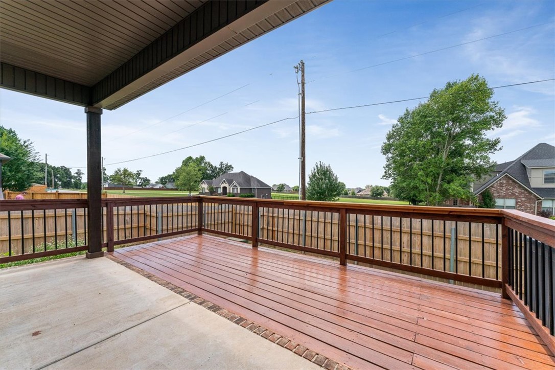 main property photo 30