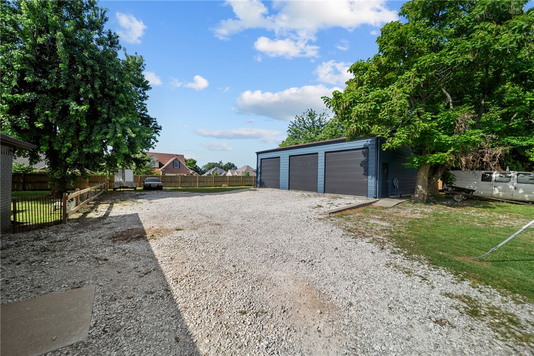 main property photo 12