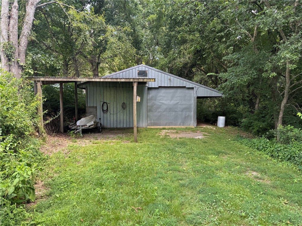 main property photo 20