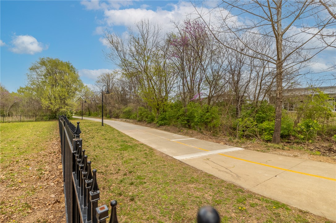 main property photo 23