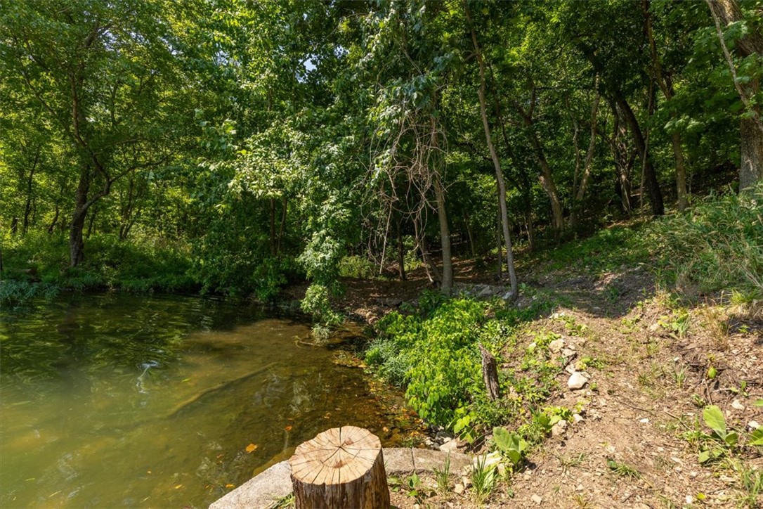 main property photo 19