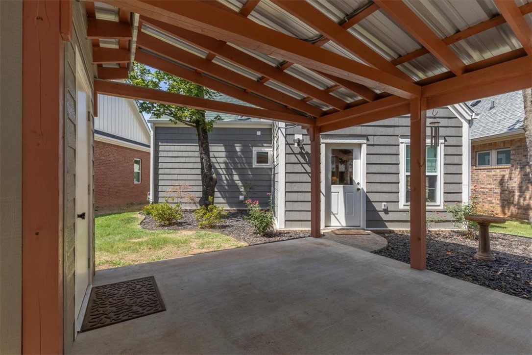 main property photo 33