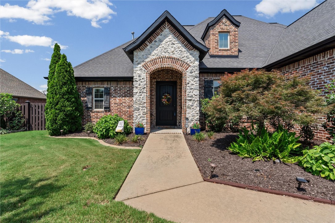 main property photo 2