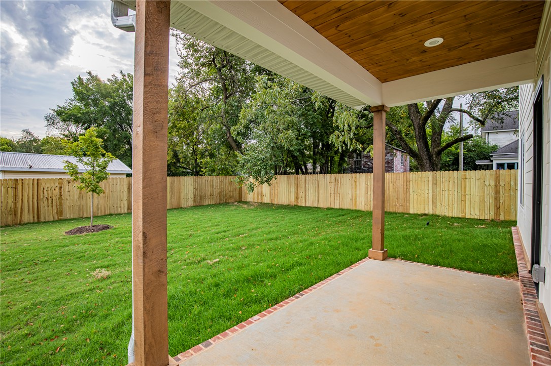 main property photo 22