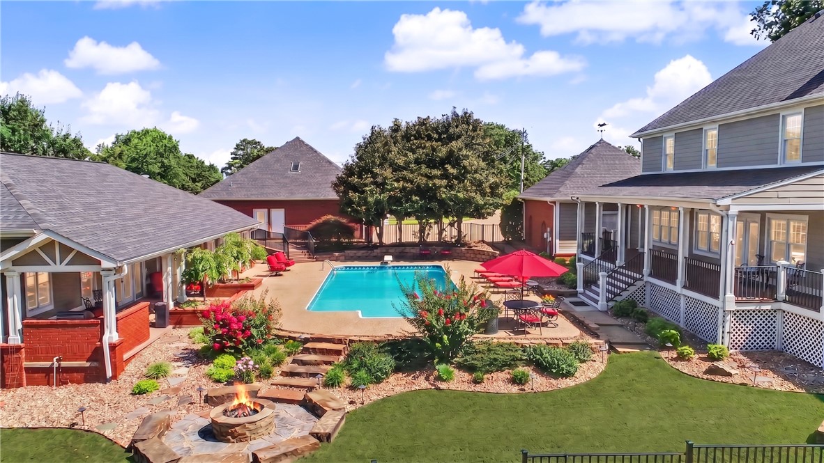 main property photo 38