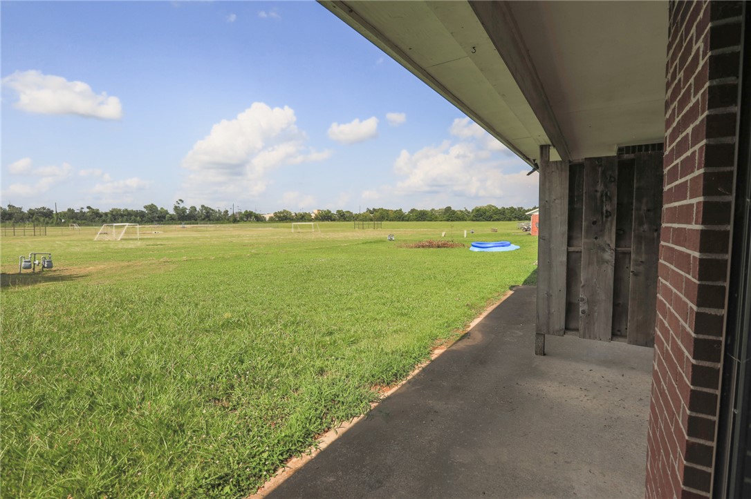 main property photo 15
