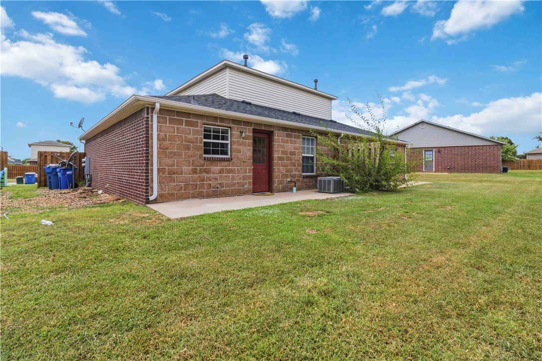 main property photo 23
