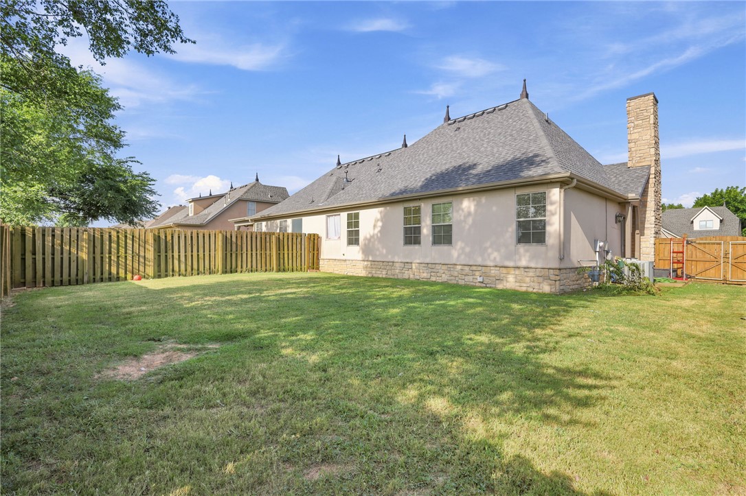 main property photo 15