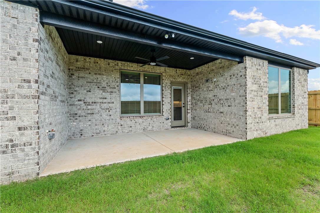 main property photo 9