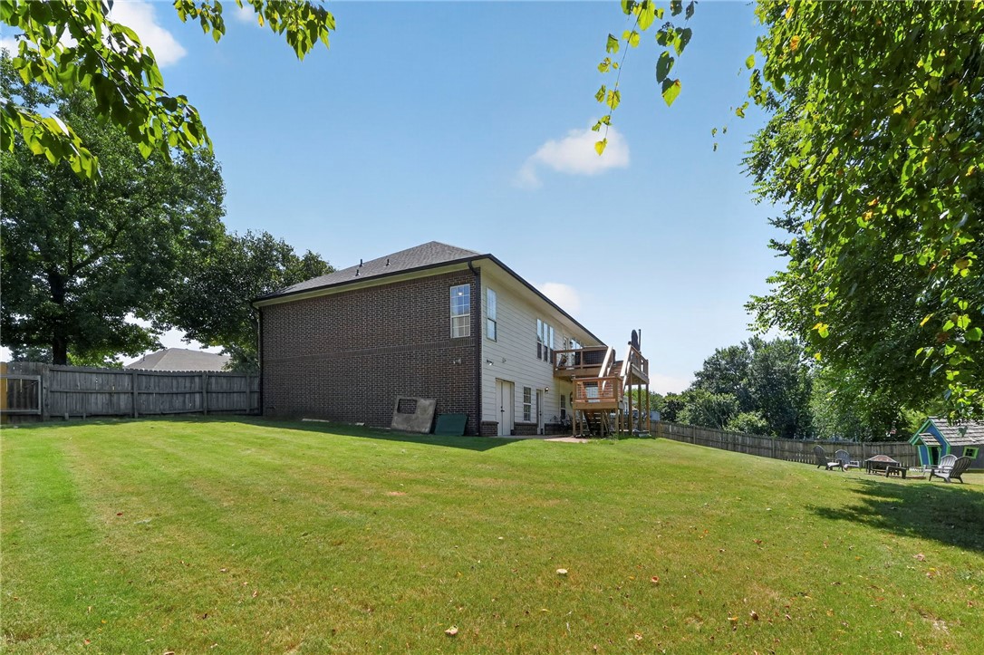 main property photo 50