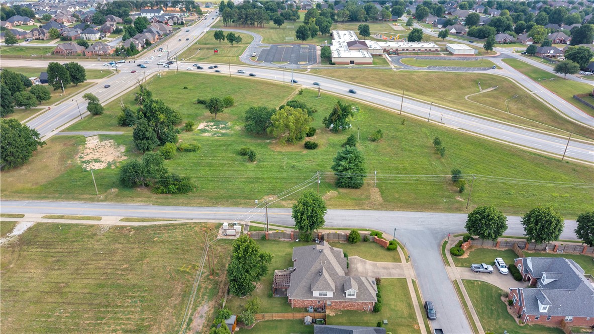 main property photo 16