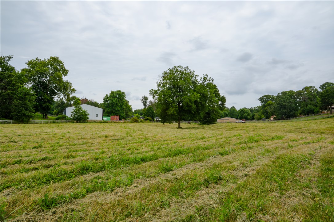 main property photo 18