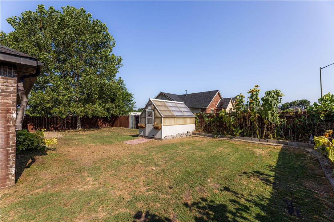 main property photo 41