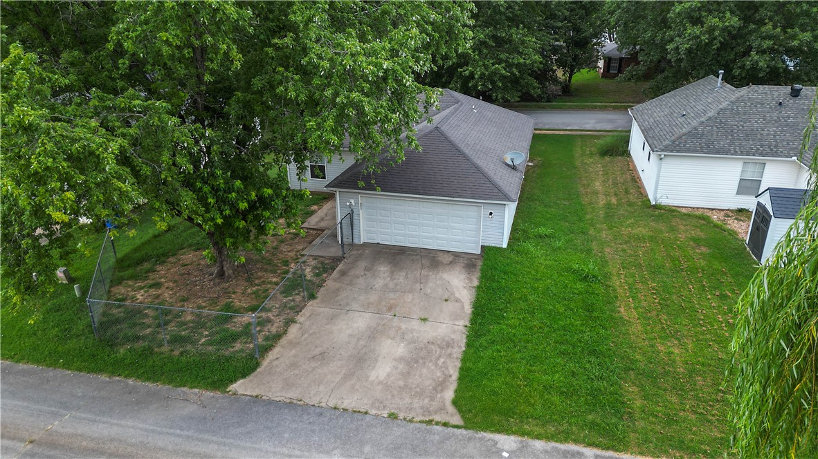 main property photo 17