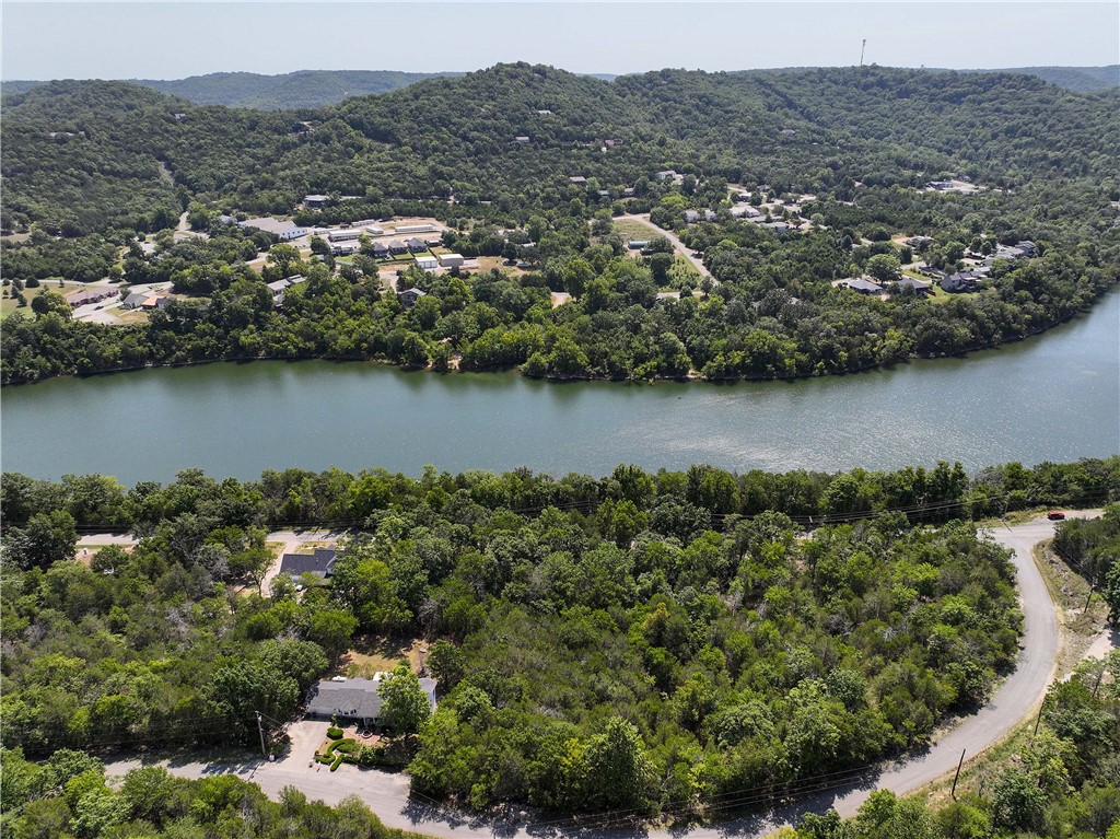 main property photo 13