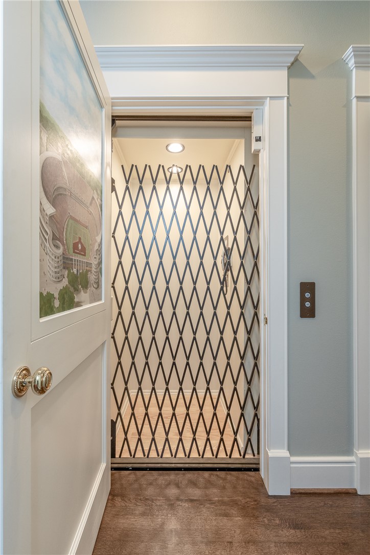 main property photo 41