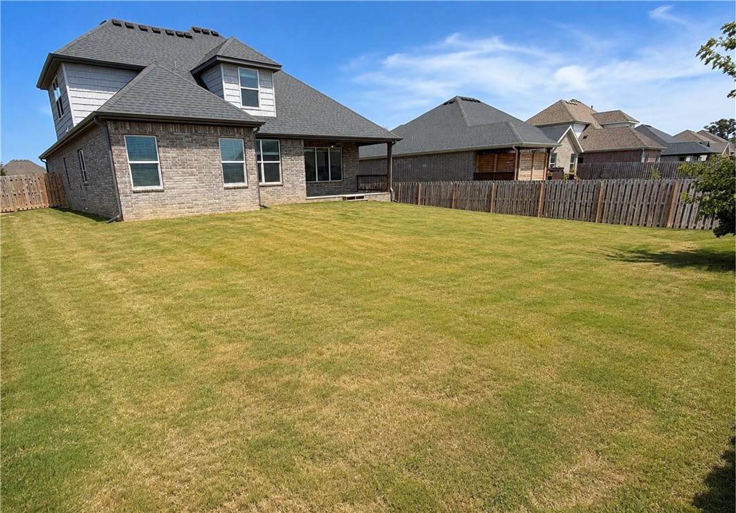 main property photo 20