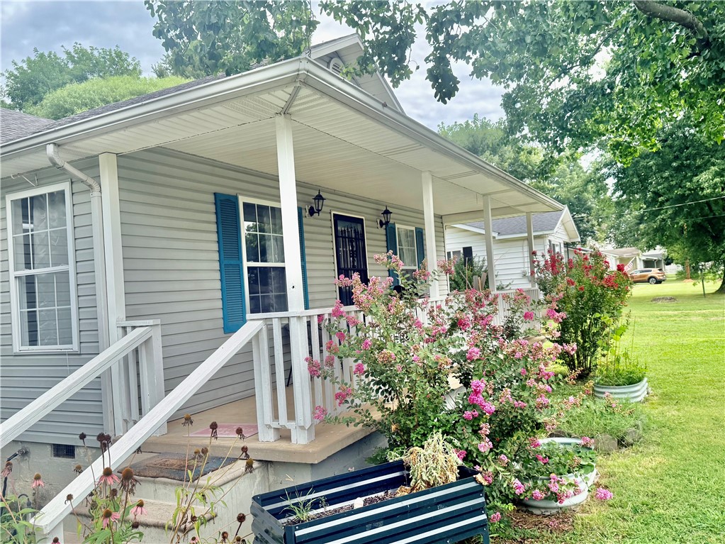 main property photo 4