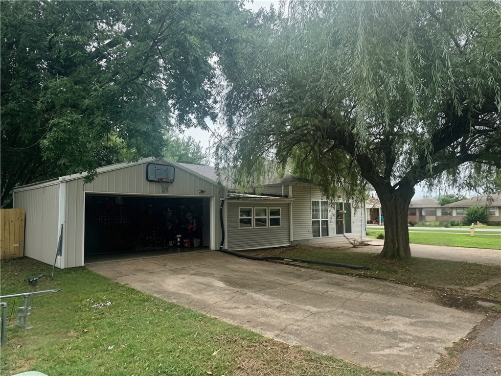main property photo 5