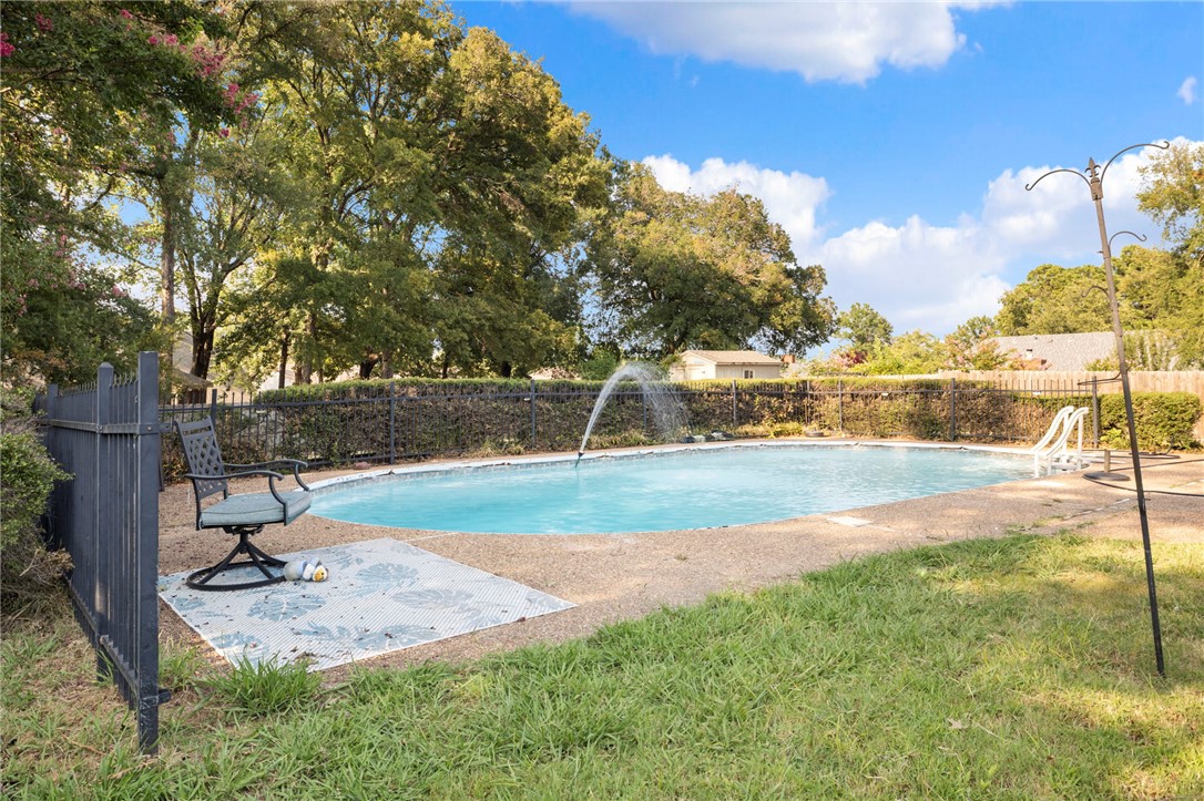 main property photo 58