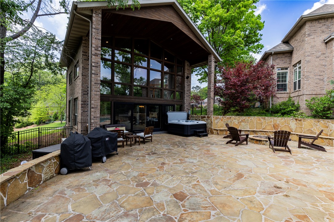 main property photo 21