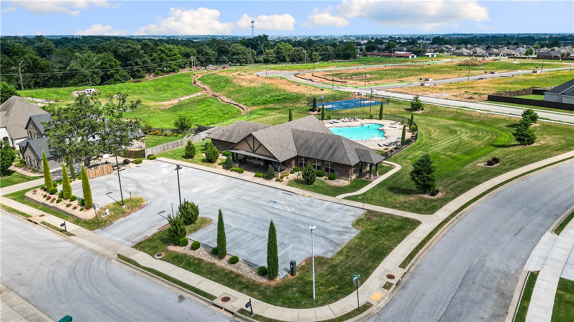 main property photo 46