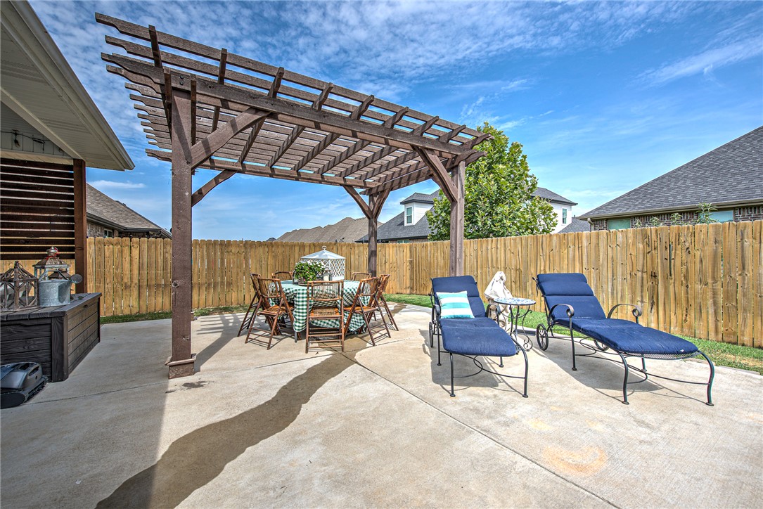 main property photo 31