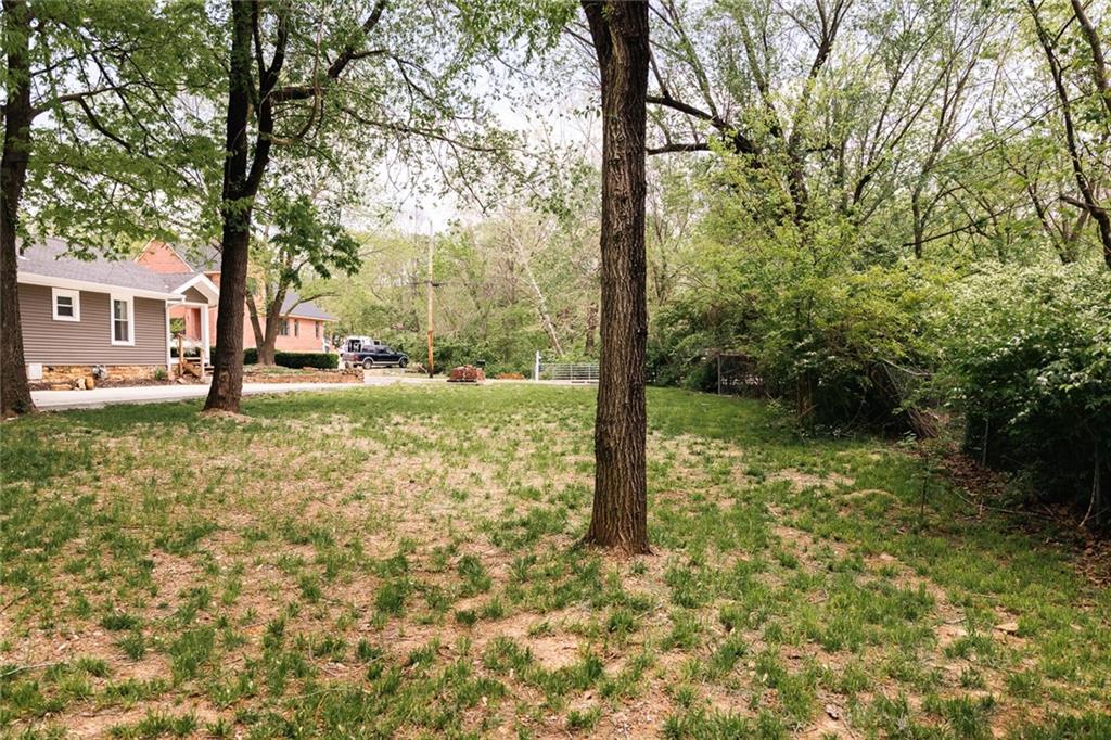 main property photo 4