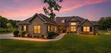 image of property with 4 Bed | 3 Bath | 2,533 Sqft