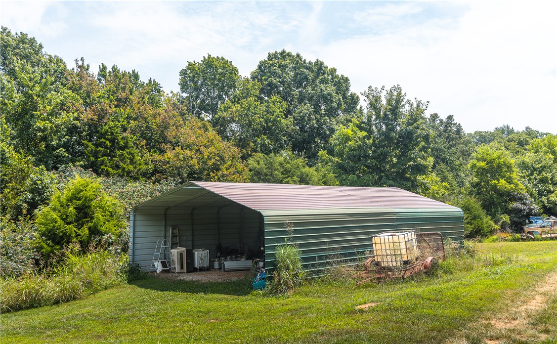 main property photo 34