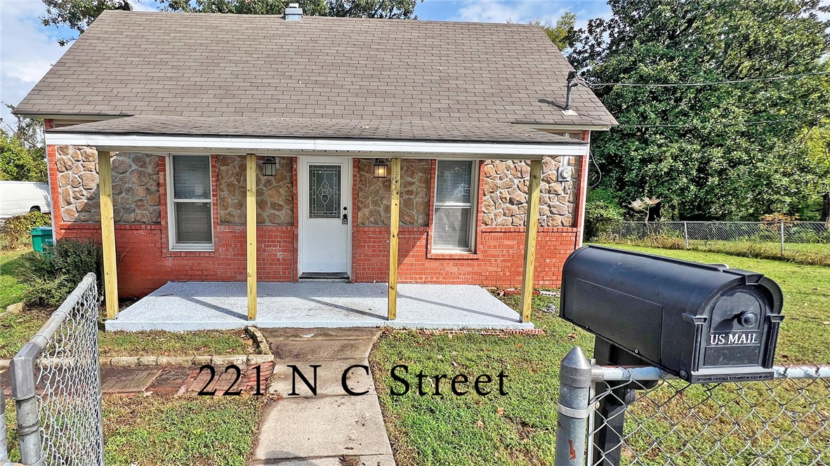 main property photo 11