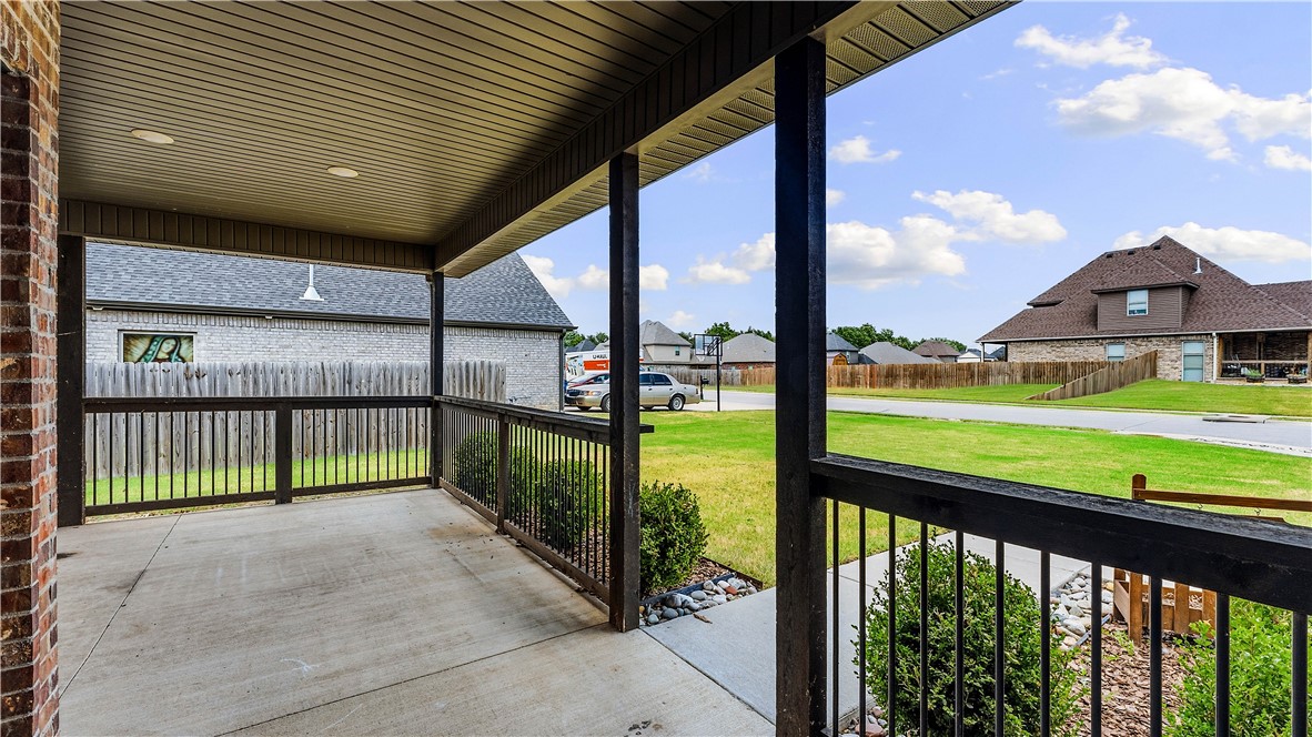 main property photo 11