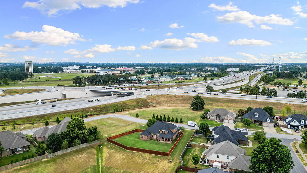 main property photo 19