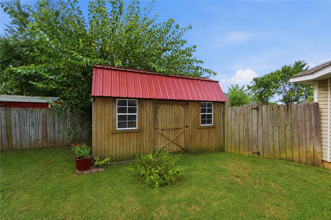 main property photo 21