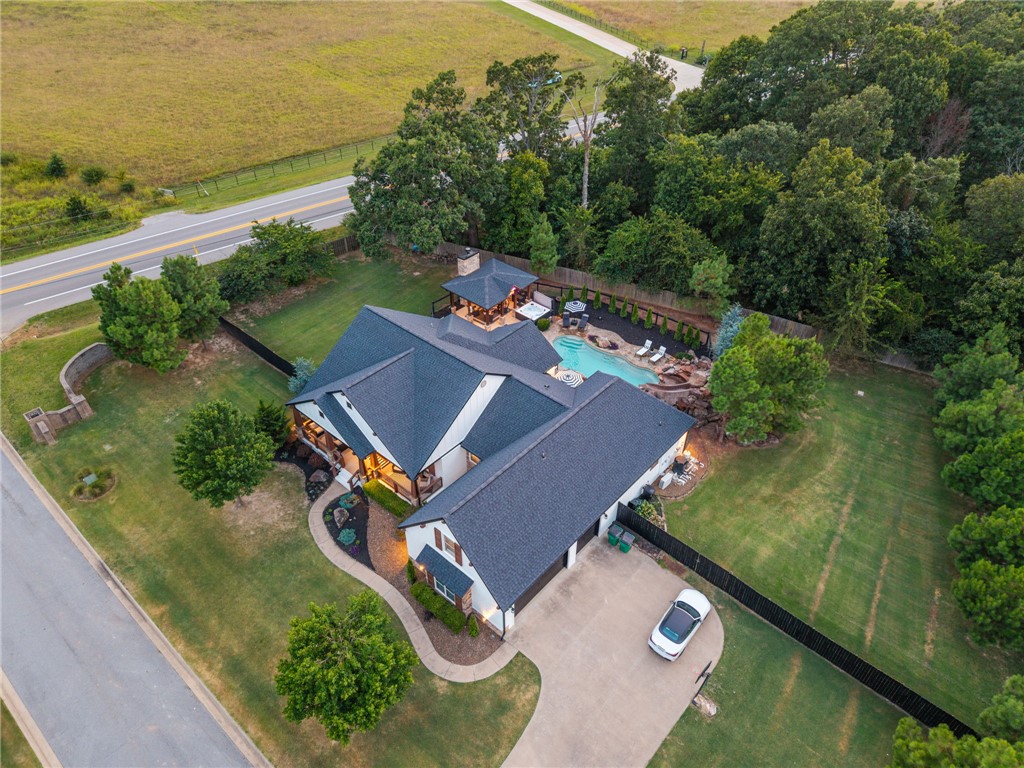 main property photo 3