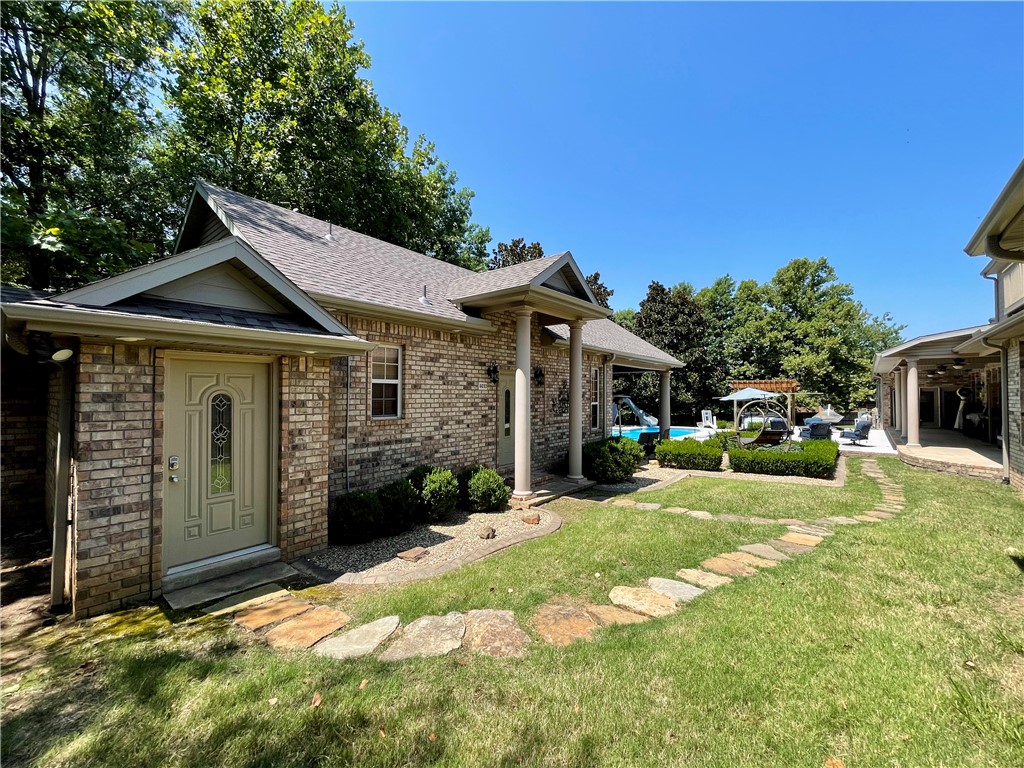 main property photo 4