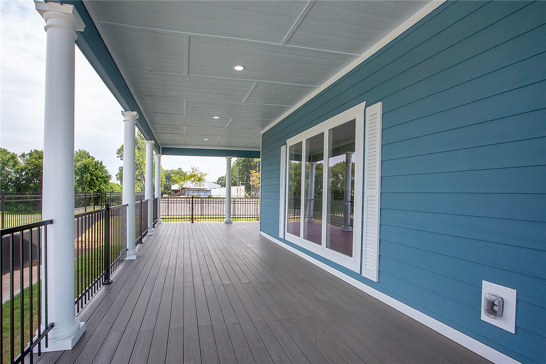 main property photo 28