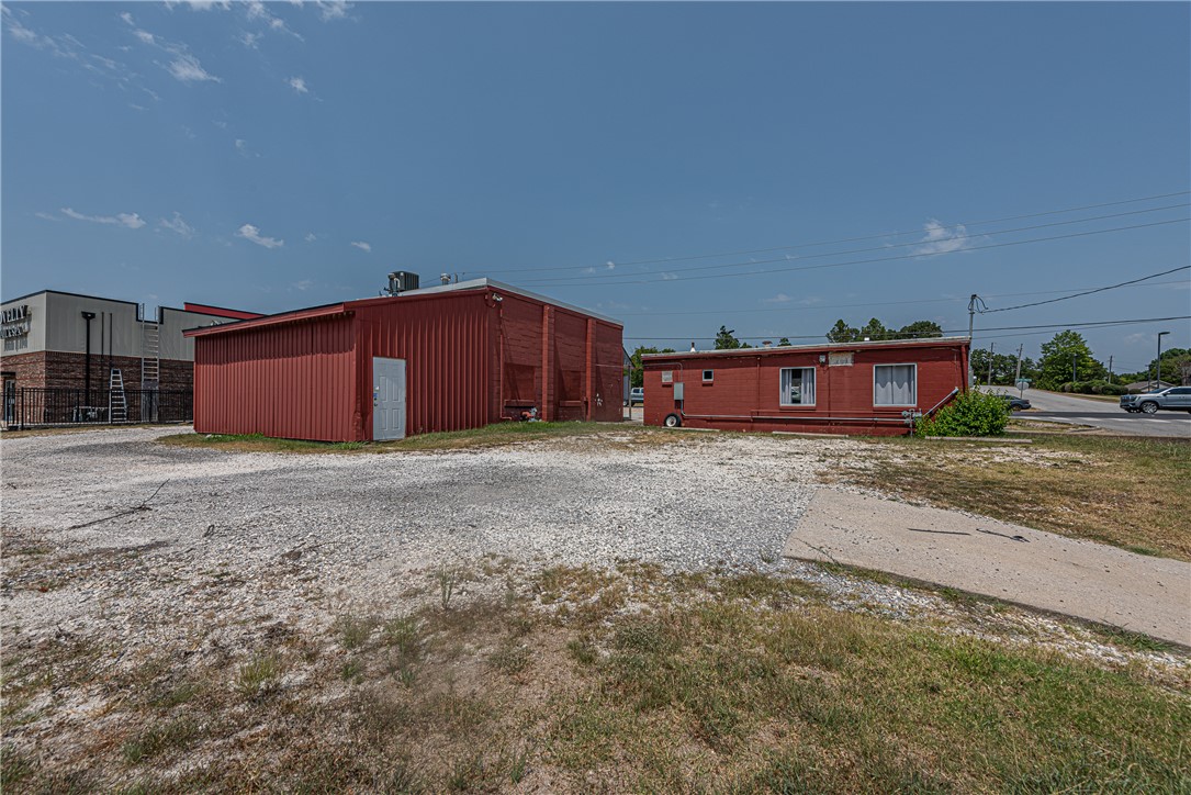 main property photo 3