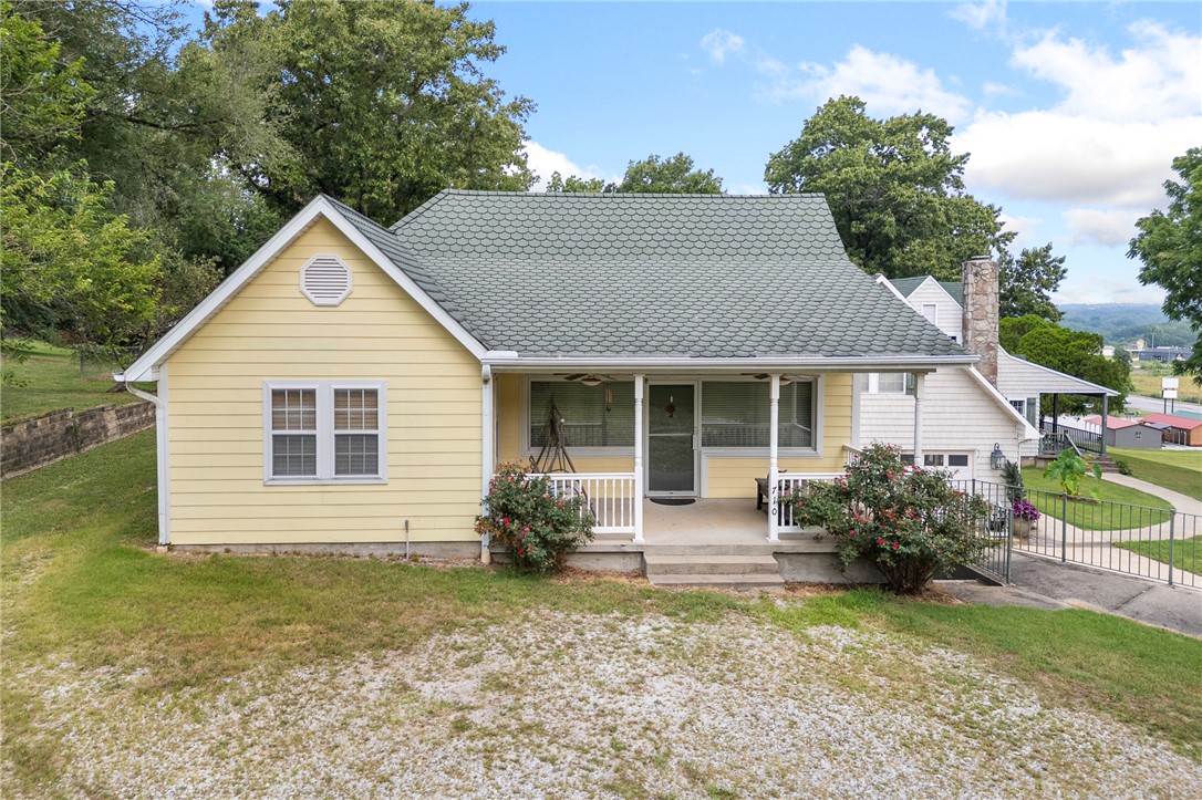 main property photo 13