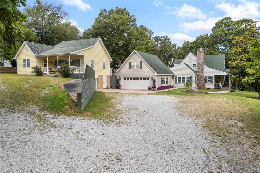 main property photo 9