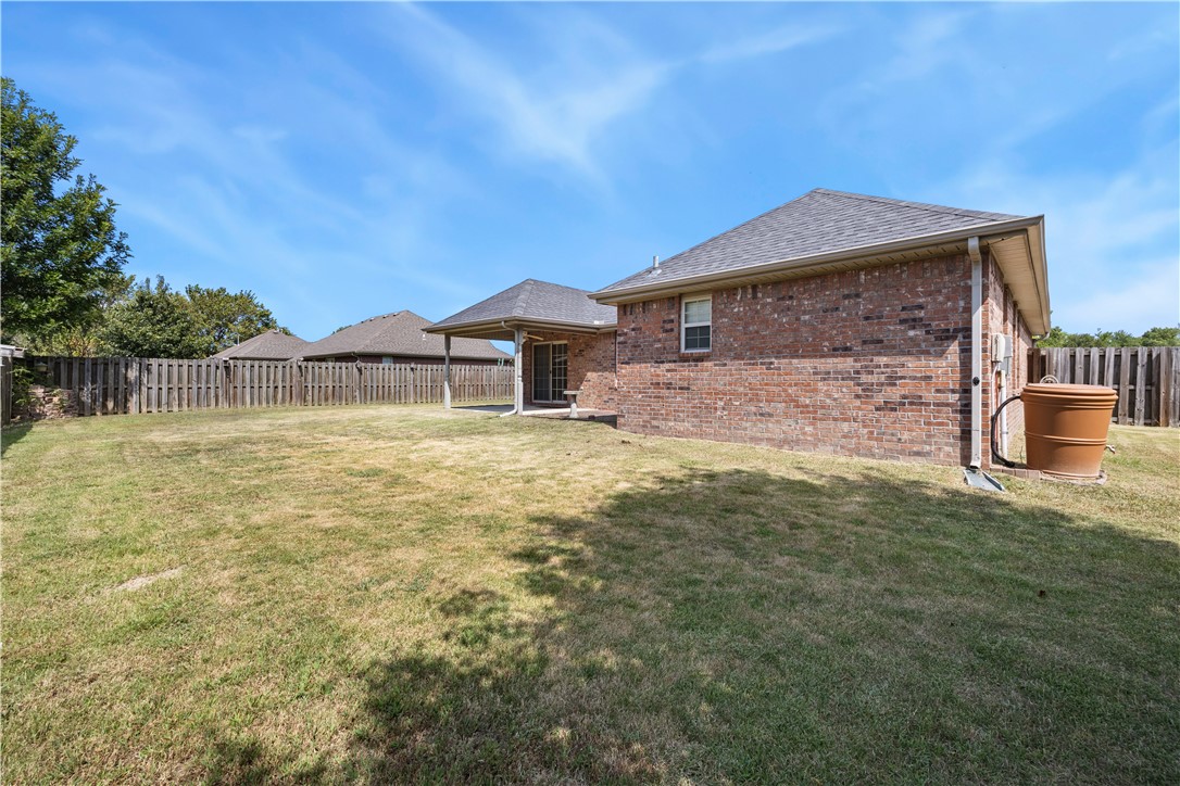 main property photo 29
