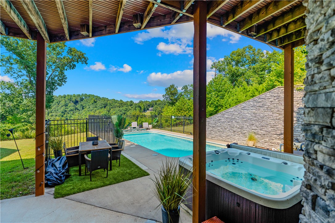 main property photo 50