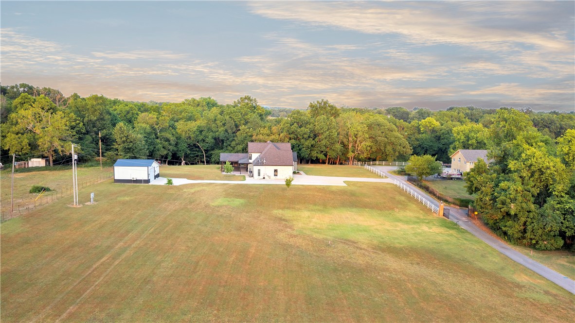 main property photo 29