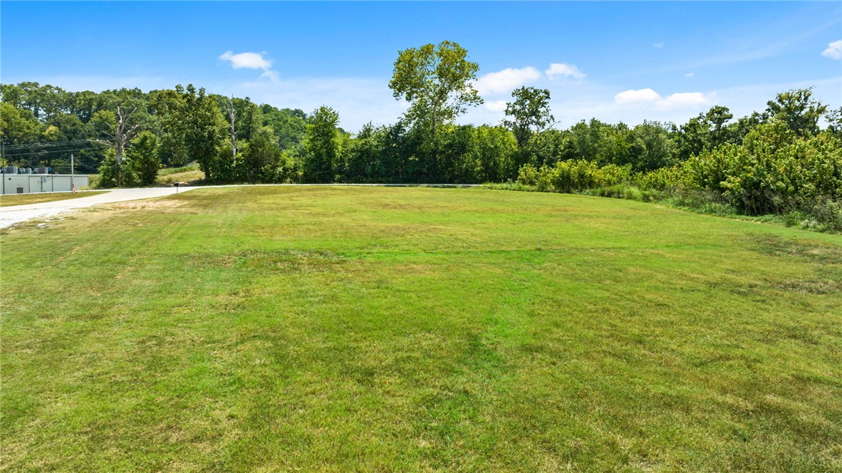 main property photo 11