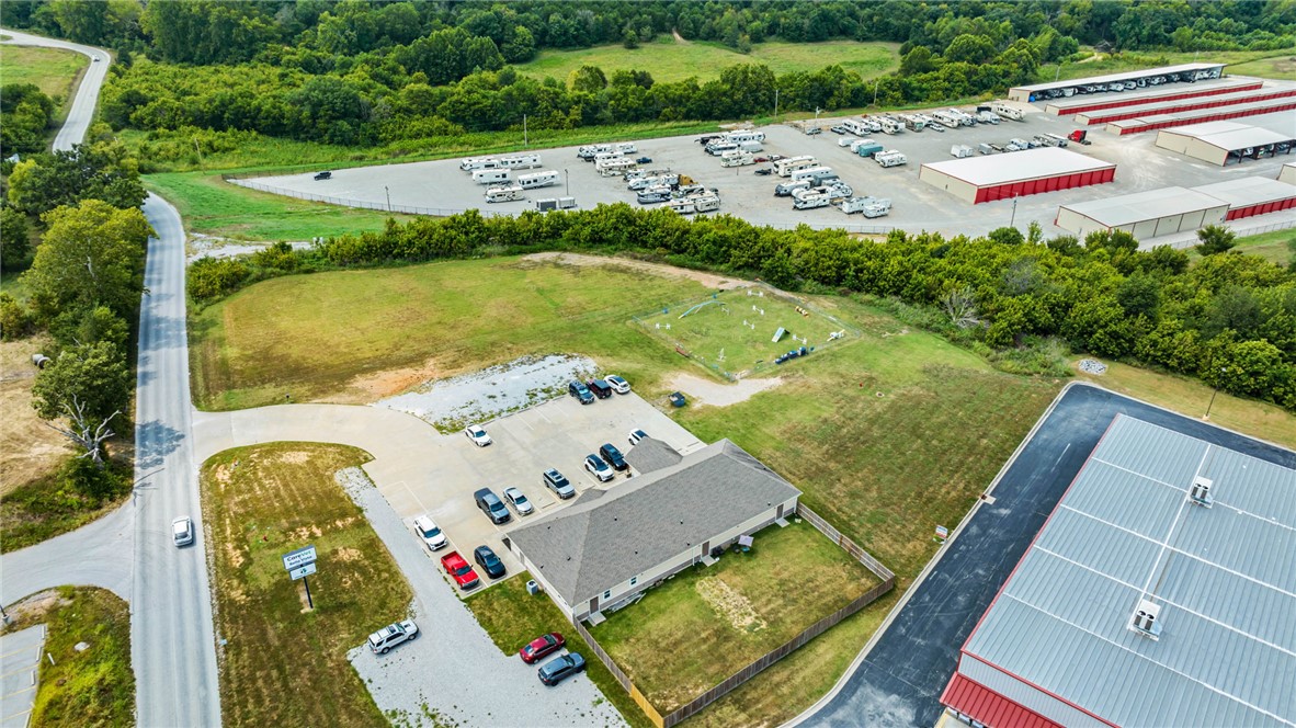 main property photo 5